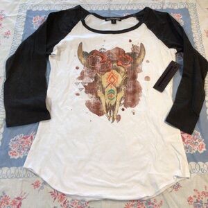 Black and White Raglan Top with Skull Graphic